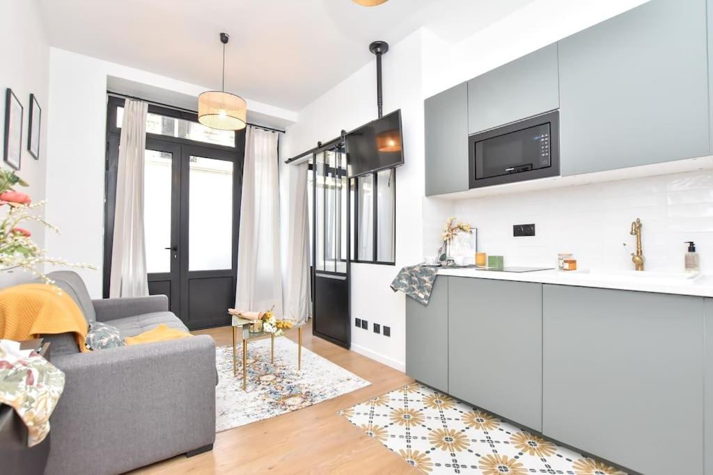Апартаменти Charming Flat In Montmartre - Imhost Париж Екстер'єр фото