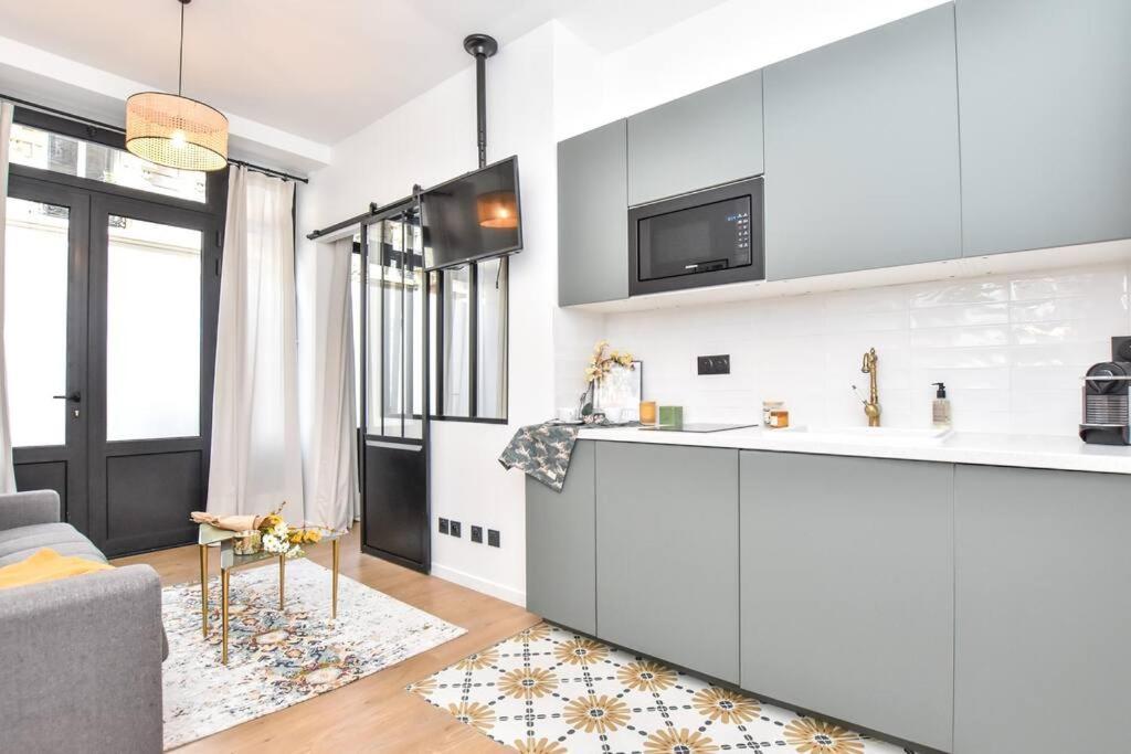 Апартаменти Charming Flat In Montmartre - Imhost Париж Екстер'єр фото